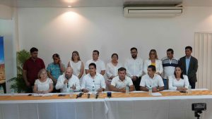 Integrantes de la Alianza Mallorquina, junto a ciudadanos, concejales departamentales y municipales, durante la conferencia de prensa realizada el 19 de enero, donde fue presentada oficialmente la coalición política de cara a las elecciones municipales 2026–2031 en Juan León Mallorquín.